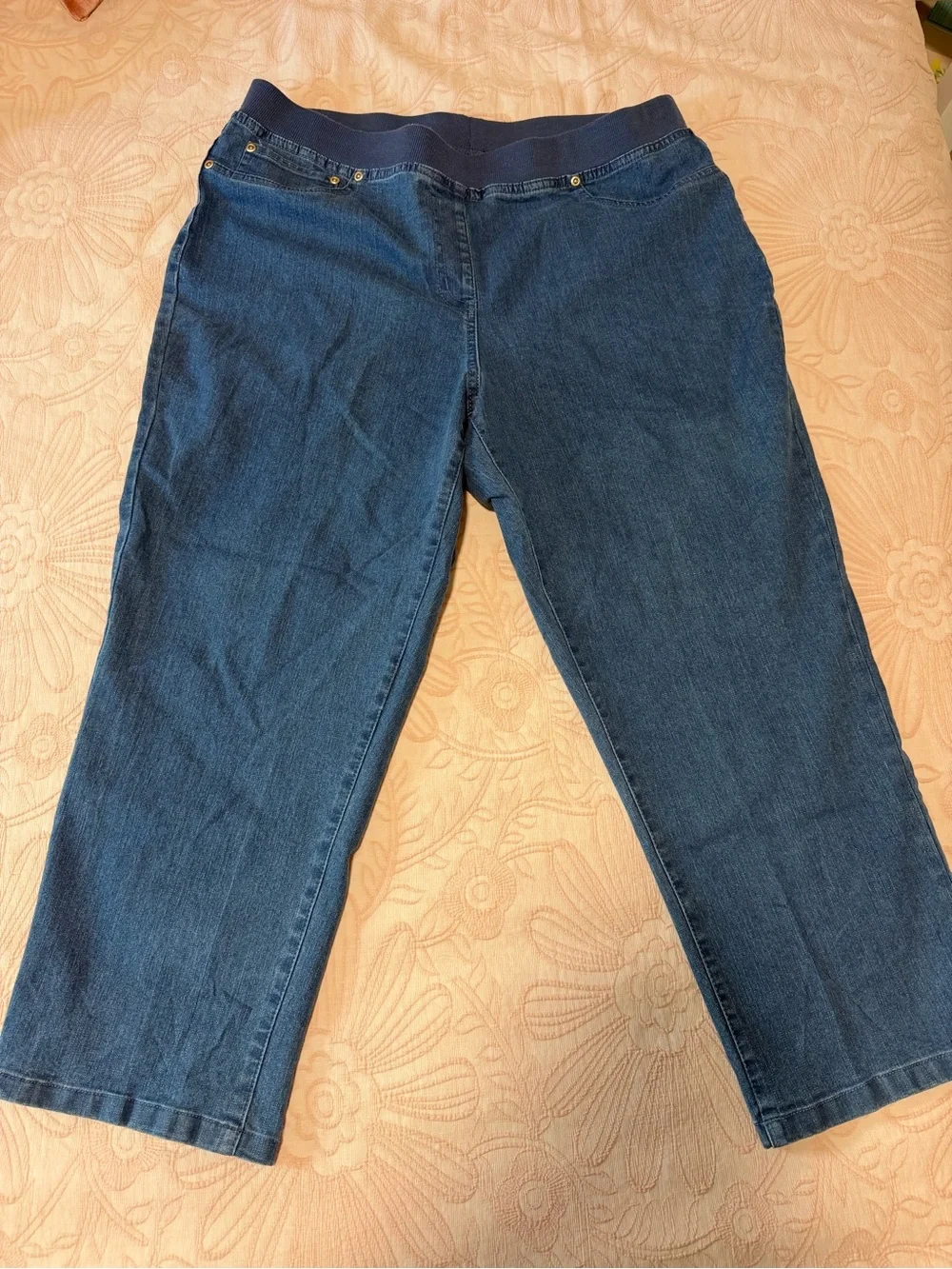 hearts of palm Navy Stretch Waist Cropped Jeans